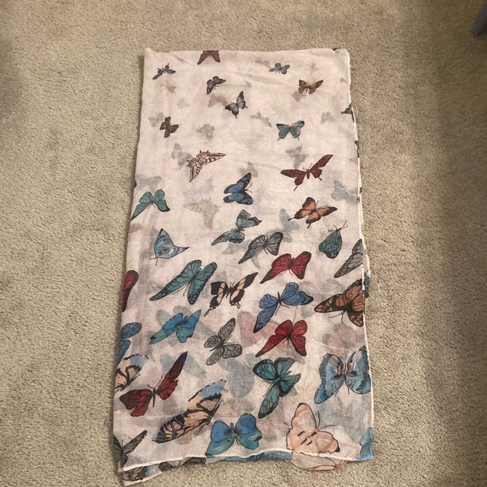 Butterfly Print Scarf-NWOT